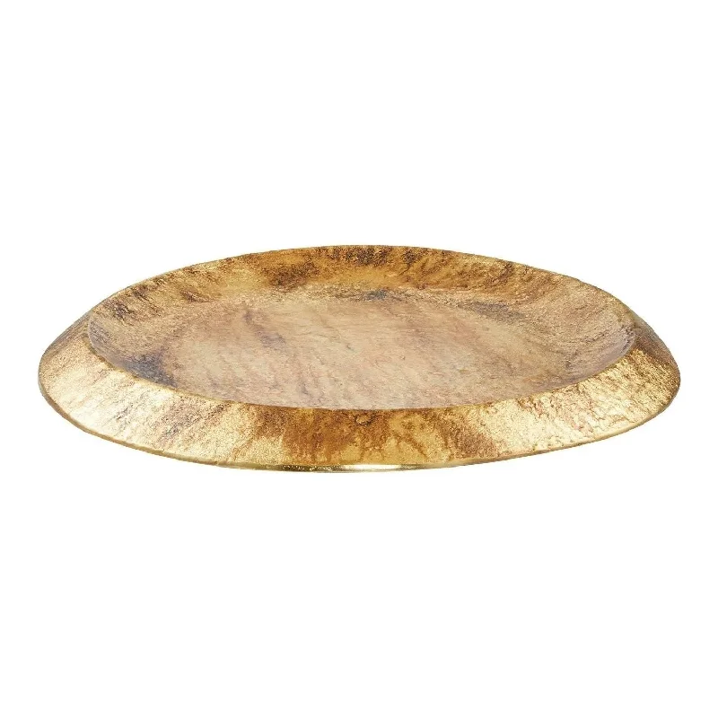 Track lighting with a sleek profileEverett Centerpiece