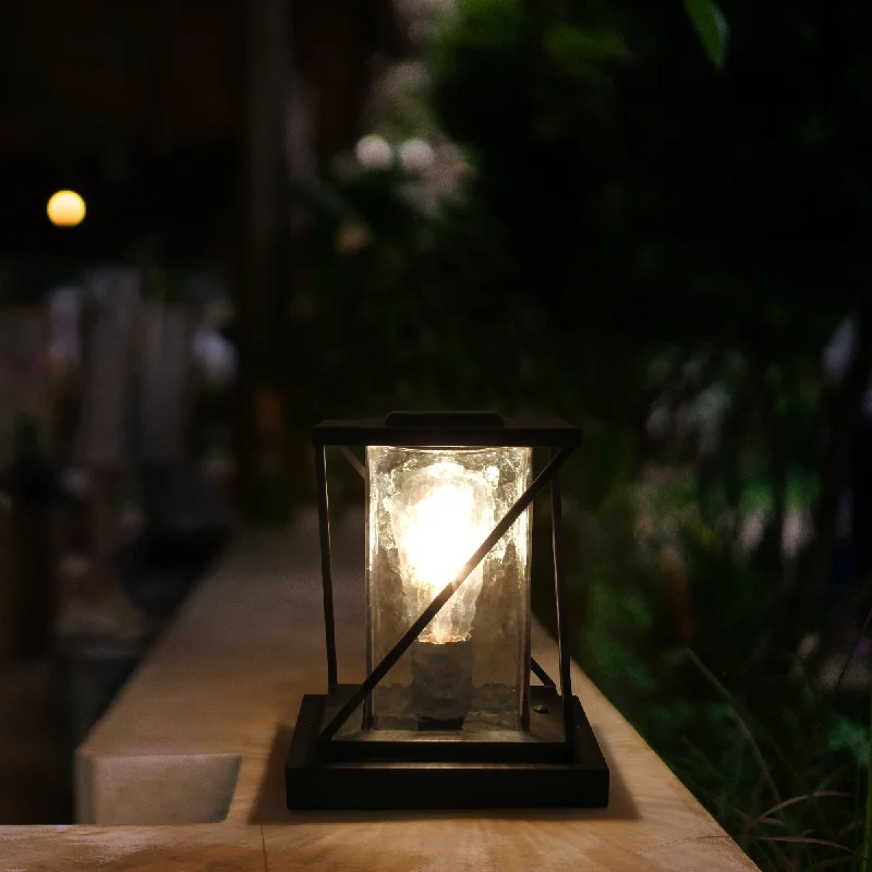 Track lighting for task lighting in workshopsPhilips Atrium Gate light